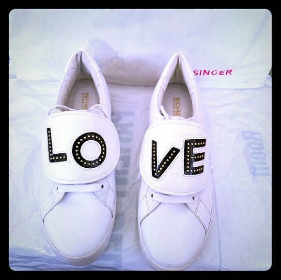 Michael Kors Shoes - Michael Kors Leighton Leather Sneakers